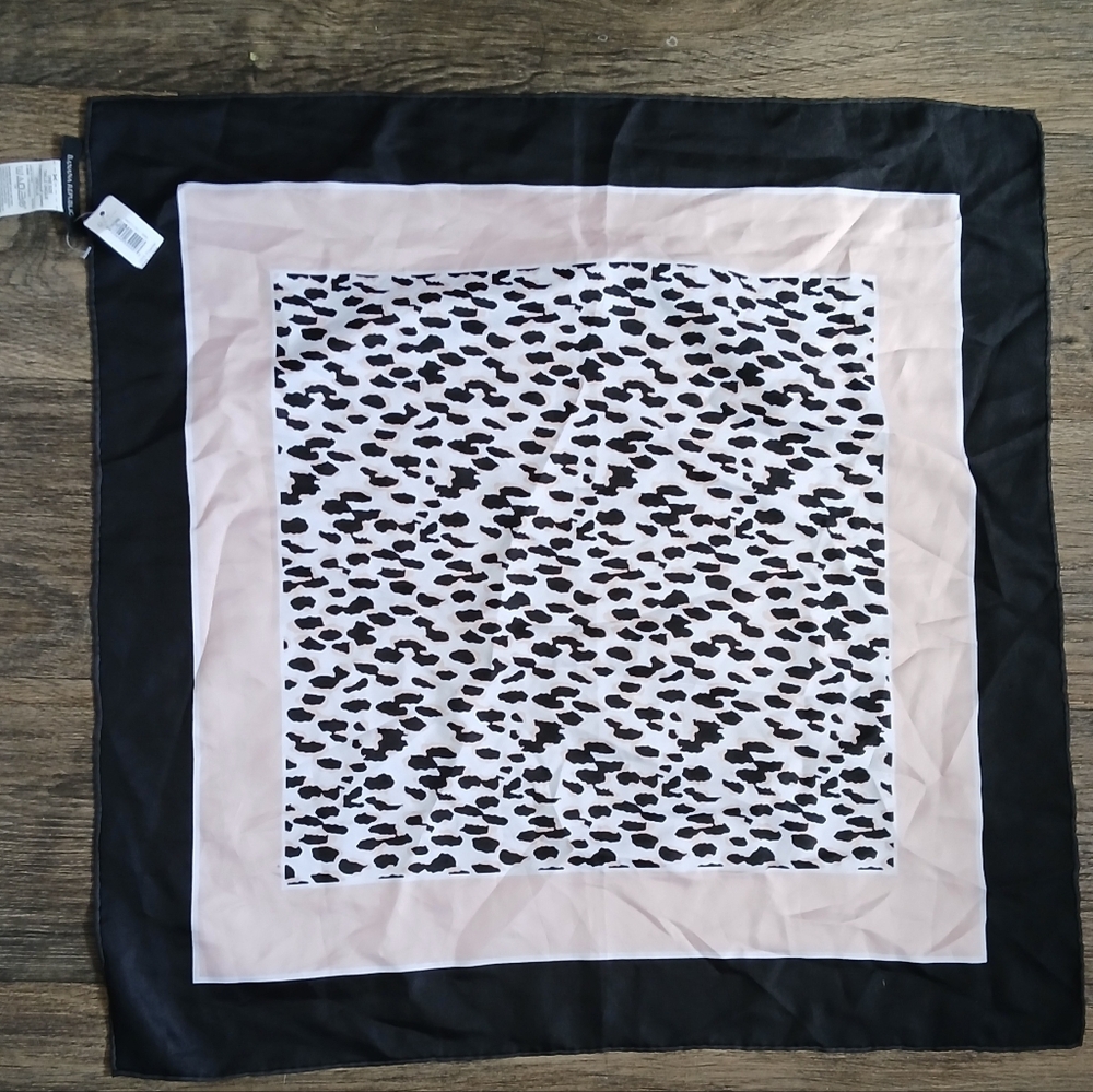 New Banana Republic Fast Leopard Scarf. 